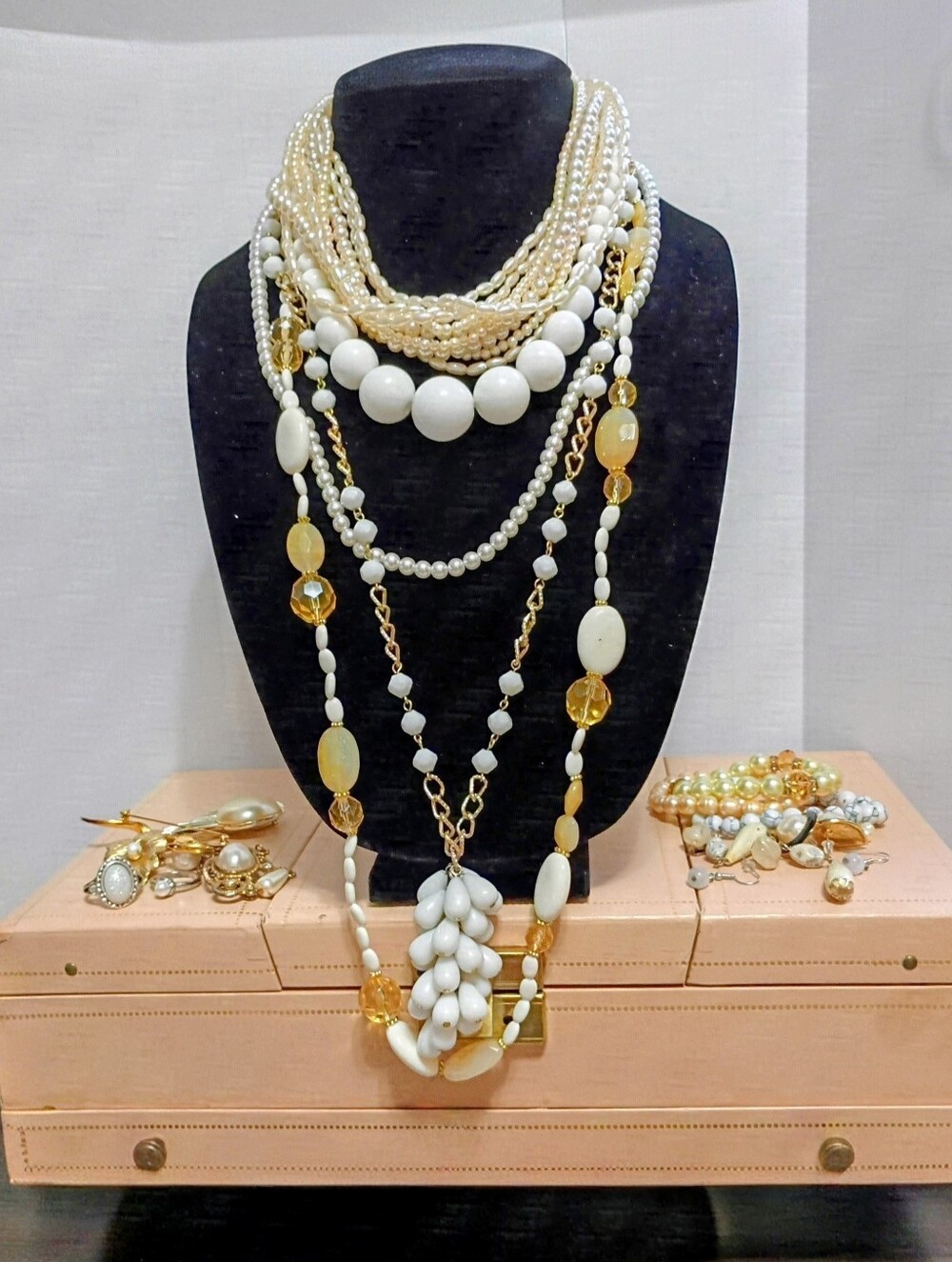 Pearl/Bead Bundle 14 Pieces